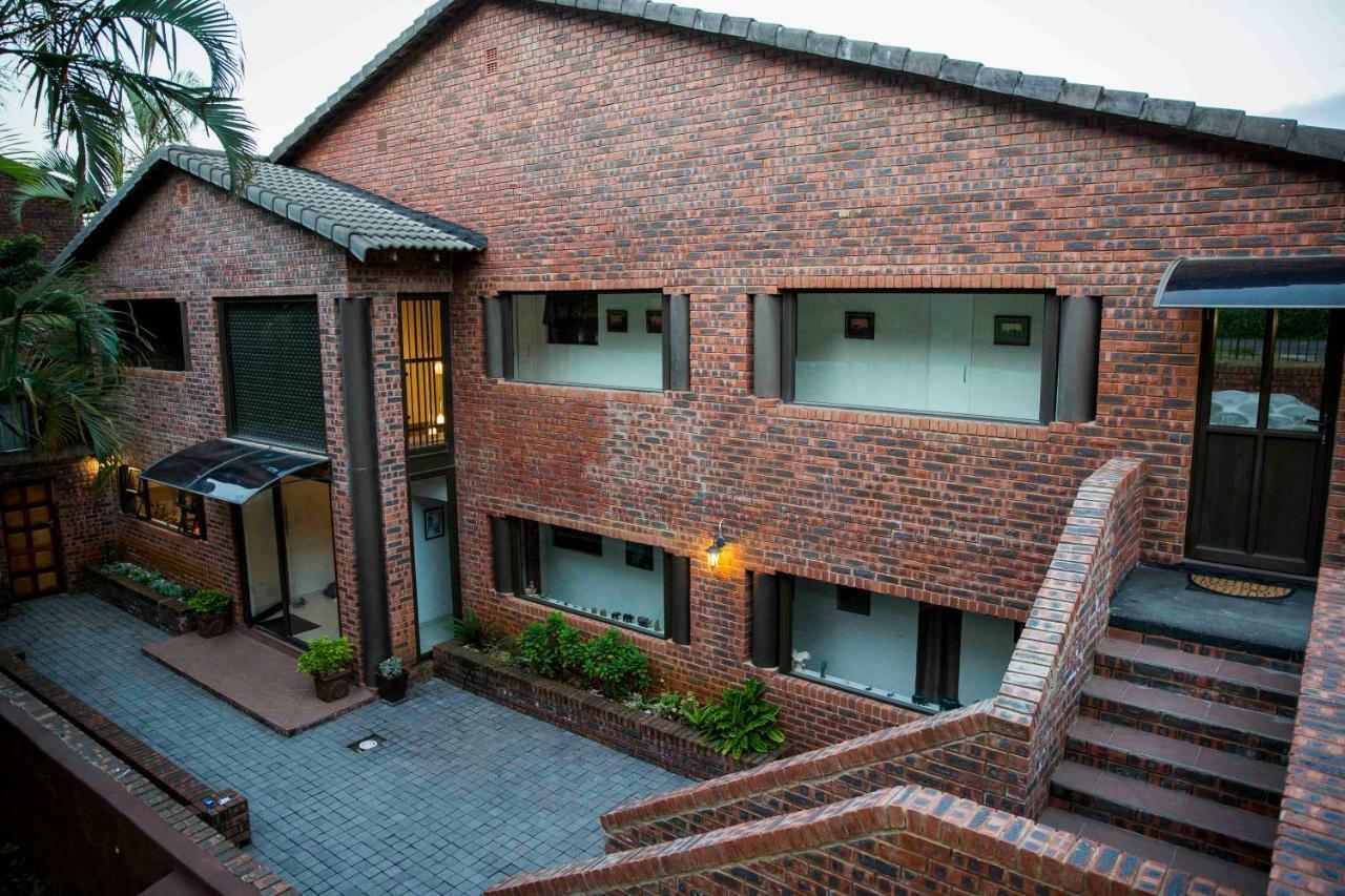 Palmwood Guesthouse Amanzimtoti Exteriör bild